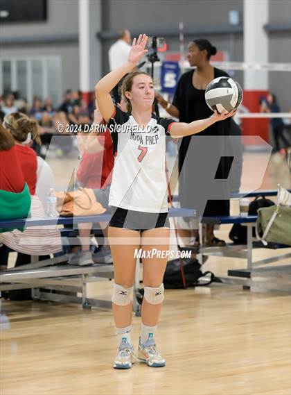 Thumbnail 2 in Tampa Prep vs. Santa Margarita (Nike TOC Southwest) photogallery.