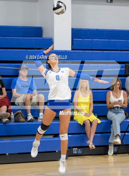 Thumbnail 1 in Tampa Prep vs. Santa Margarita (Nike TOC Southwest) photogallery.