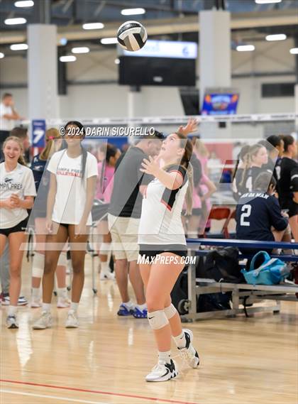 Thumbnail 1 in Tampa Prep vs. Santa Margarita (Nike TOC Southwest) photogallery.