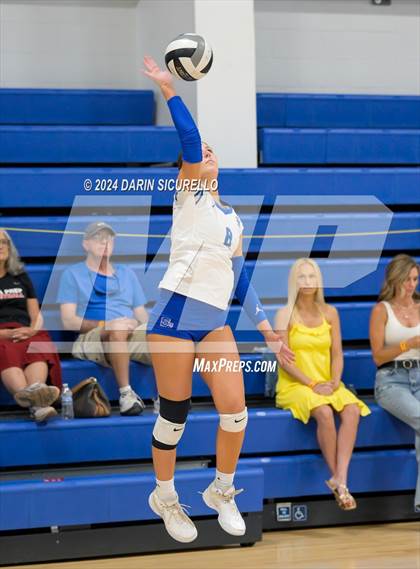 Thumbnail 1 in Tampa Prep vs. Santa Margarita (Nike TOC Southwest) photogallery.