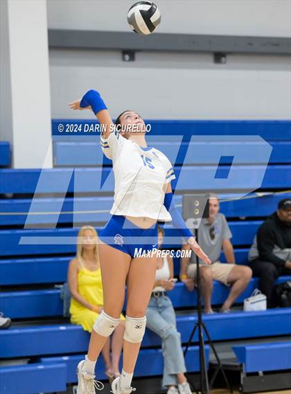 Thumbnail 1 in Tampa Prep vs. Santa Margarita (Nike TOC Southwest) photogallery.