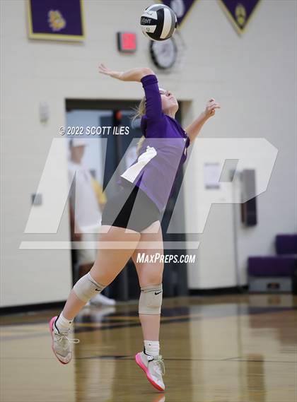Thumbnail 1 in Lancaster vs Bloom-Carroll (Bloom-Carroll Preview) photogallery.
