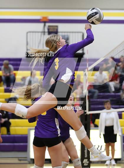Thumbnail 3 in Lancaster vs Bloom-Carroll (Bloom-Carroll Preview) photogallery.