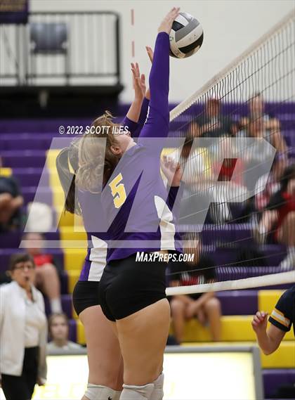 Thumbnail 1 in Lancaster vs Bloom-Carroll (Bloom-Carroll Preview) photogallery.