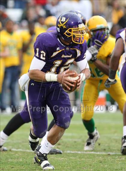 Thumbnail 3 in Britt vs. Richmond (NCHSAA 4-AA Football Final) photogallery.