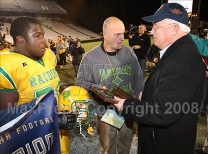 Thumbnail 3 in Britt vs. Richmond (NCHSAA 4-AA Football Final) photogallery.