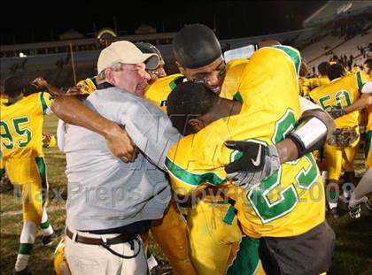 Thumbnail 2 in Britt vs. Richmond (NCHSAA 4-AA Football Final) photogallery.