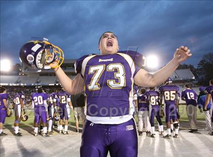 Thumbnail 1 in Britt vs. Richmond (NCHSAA 4-AA Football Final) photogallery.