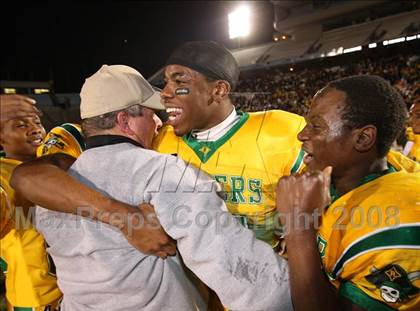 Thumbnail 1 in Britt vs. Richmond (NCHSAA 4-AA Football Final) photogallery.