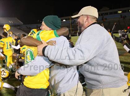 Thumbnail 3 in Britt vs. Richmond (NCHSAA 4-AA Football Final) photogallery.