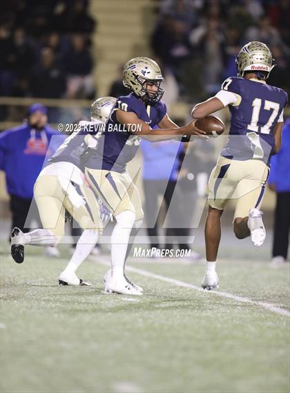 Thumbnail 2 in Birmingham vs. Garfield (CIF LACS Open Division Final) photogallery.