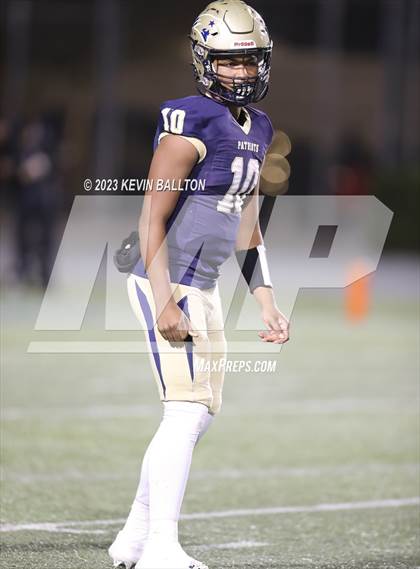Thumbnail 3 in Birmingham vs. Garfield (CIF LACS Open Division Final) photogallery.