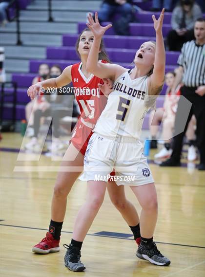Thumbnail 2 in London vs Bloom-Carroll (OHSAA D2 Sectional Playoff) photogallery.