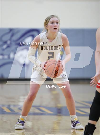 Thumbnail 3 in London vs Bloom-Carroll (OHSAA D2 Sectional Playoff) photogallery.