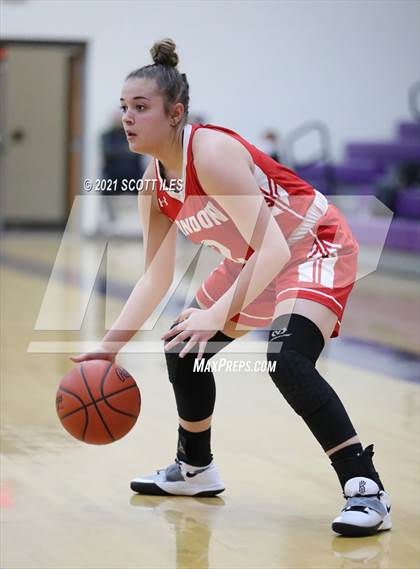 Thumbnail 1 in London vs Bloom-Carroll (OHSAA D2 Sectional Playoff) photogallery.