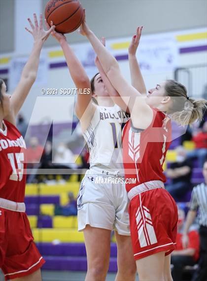 Thumbnail 2 in London vs Bloom-Carroll (OHSAA D2 Sectional Playoff) photogallery.
