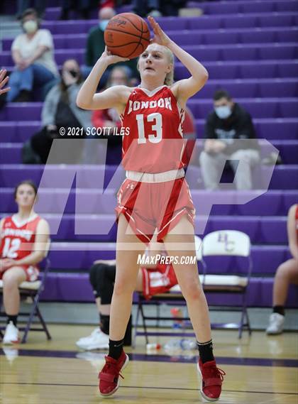 Thumbnail 2 in London vs Bloom-Carroll (OHSAA D2 Sectional Playoff) photogallery.