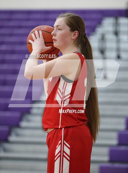 Thumbnail 3 in London vs Bloom-Carroll (OHSAA D2 Sectional Playoff) photogallery.