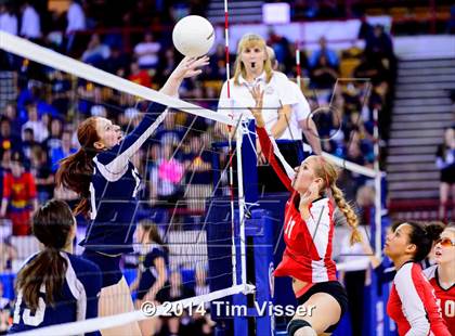 Thumbnail 2 in Regis Jesuit vs. Legend (CHSAA 5A Playoff) photogallery.
