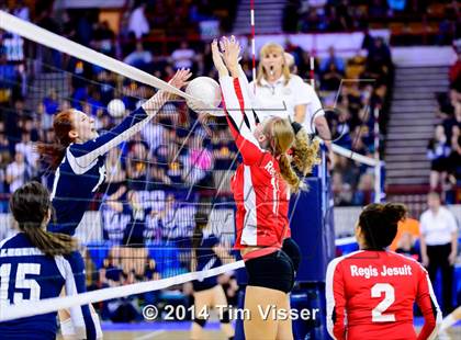 Thumbnail 3 in Regis Jesuit vs. Legend (CHSAA 5A Playoff) photogallery.