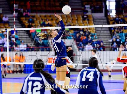 Thumbnail 2 in Regis Jesuit vs. Legend (CHSAA 5A Playoff) photogallery.