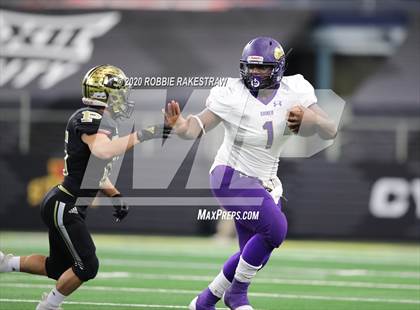 Thumbnail 2 in Post vs. Shiner (UIL 2A Division 1 State Final) photogallery.