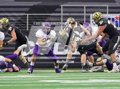 Thumbnail 2 in Post vs. Shiner (UIL 2A Division 1 State Final) photogallery.