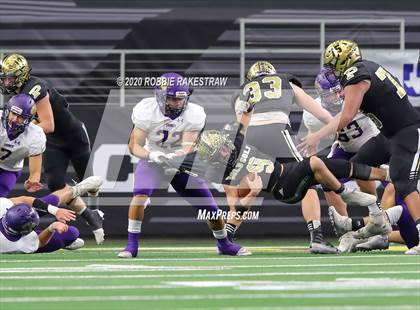 Thumbnail 3 in Post vs. Shiner (UIL 2A Division 1 State Final) photogallery.