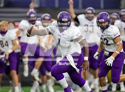 Thumbnail 1 in Post vs. Shiner (UIL 2A Division 1 State Final) photogallery.
