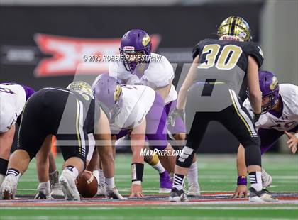 Thumbnail 3 in Post vs. Shiner (UIL 2A Division 1 State Final) photogallery.