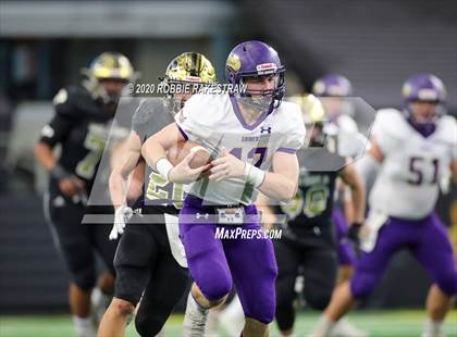 Thumbnail 3 in Post vs. Shiner (UIL 2A Division 1 State Final) photogallery.