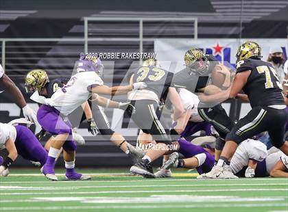 Thumbnail 3 in Post vs. Shiner (UIL 2A Division 1 State Final) photogallery.