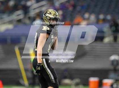 Thumbnail 2 in Post vs. Shiner (UIL 2A Division 1 State Final) photogallery.