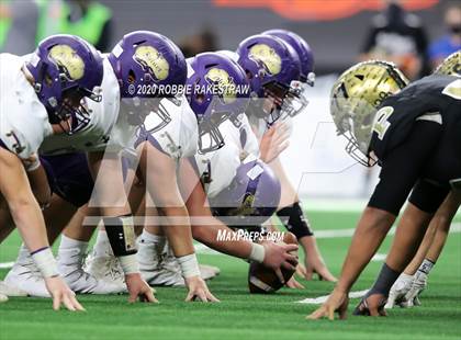 Thumbnail 1 in Post vs. Shiner (UIL 2A Division 1 State Final) photogallery.