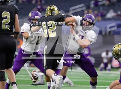 Thumbnail 1 in Post vs. Shiner (UIL 2A Division 1 State Final) photogallery.