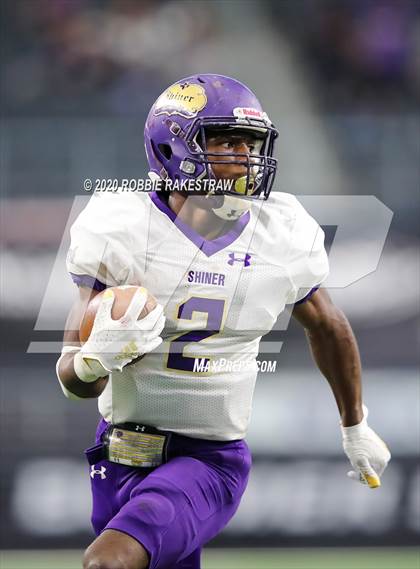 Thumbnail 2 in Post vs. Shiner (UIL 2A Division 1 State Final) photogallery.