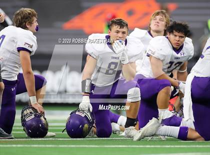 Thumbnail 1 in Post vs. Shiner (UIL 2A Division 1 State Final) photogallery.