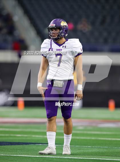Thumbnail 3 in Post vs. Shiner (UIL 2A Division 1 State Final) photogallery.