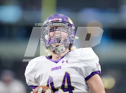 Thumbnail 2 in Post vs. Shiner (UIL 2A Division 1 State Final) photogallery.