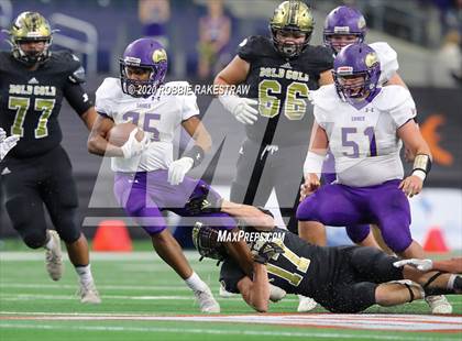 Thumbnail 2 in Post vs. Shiner (UIL 2A Division 1 State Final) photogallery.
