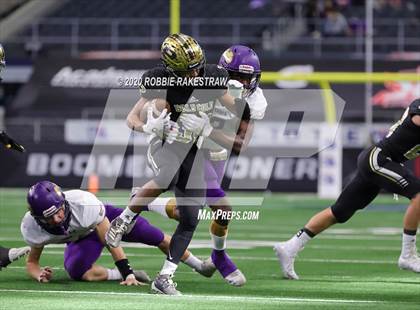 Thumbnail 1 in Post vs. Shiner (UIL 2A Division 1 State Final) photogallery.