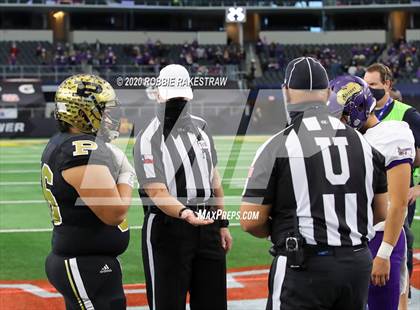 Thumbnail 2 in Post vs. Shiner (UIL 2A Division 1 State Final) photogallery.