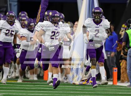 Thumbnail 1 in Post vs. Shiner (UIL 2A Division 1 State Final) photogallery.