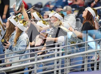 Thumbnail 3 in Post vs. Shiner (UIL 2A Division 1 State Final) photogallery.