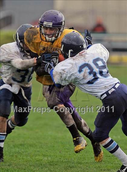 Thumbnail 1 in Bellarmine @ Riordan photogallery.