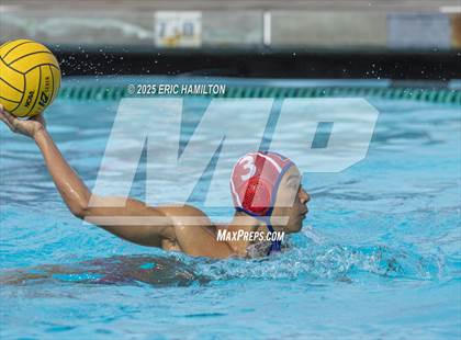 Thumbnail 2 in Notre Dame (SO) @ Redondo Union photogallery.