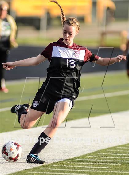 Thumbnail 3 in Kaufman vs Wylie (UIL 4A Area Playoff) photogallery.