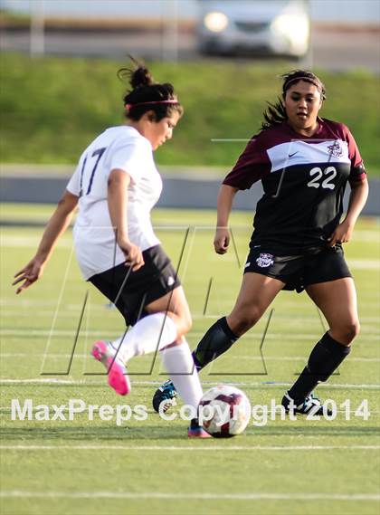 Thumbnail 2 in Kaufman vs Wylie (UIL 4A Area Playoff) photogallery.