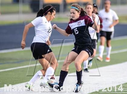 Thumbnail 2 in Kaufman vs Wylie (UIL 4A Area Playoff) photogallery.