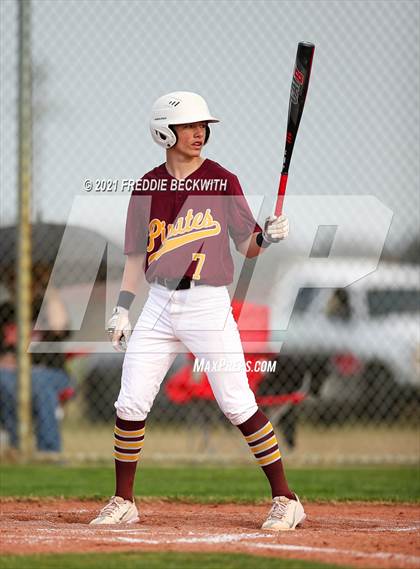 Thumbnail 1 in Trenton @ Collinsville photogallery.